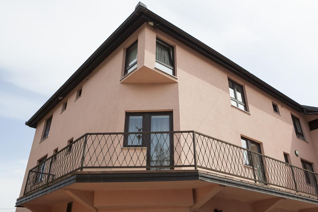 Villa Mali Raj Zagreb Ngoại thất bức ảnh