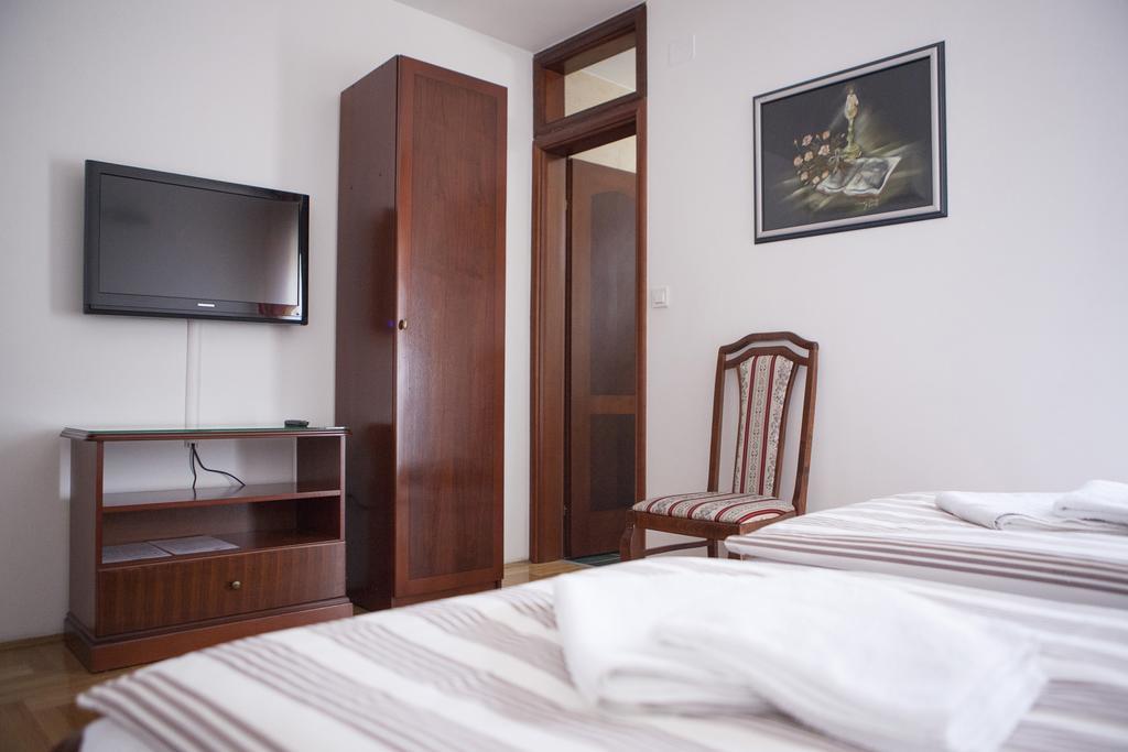 Villa Mali Raj Zagreb Ngoại thất bức ảnh