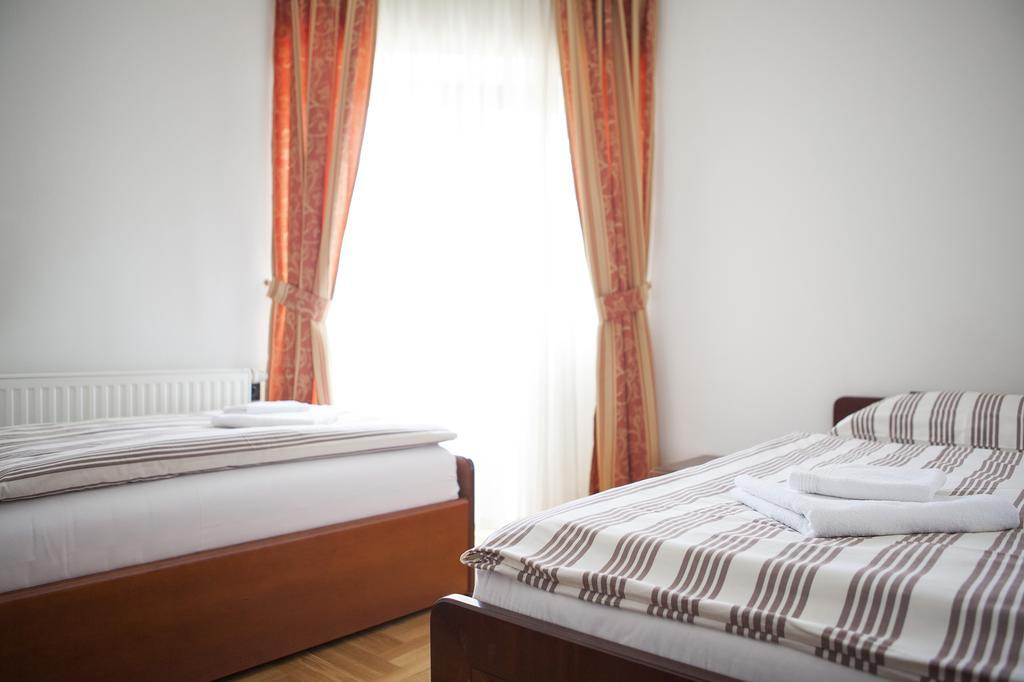 Villa Mali Raj Zagreb Ngoại thất bức ảnh