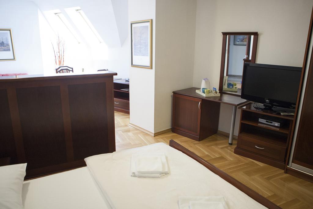 Villa Mali Raj Zagreb Ngoại thất bức ảnh
