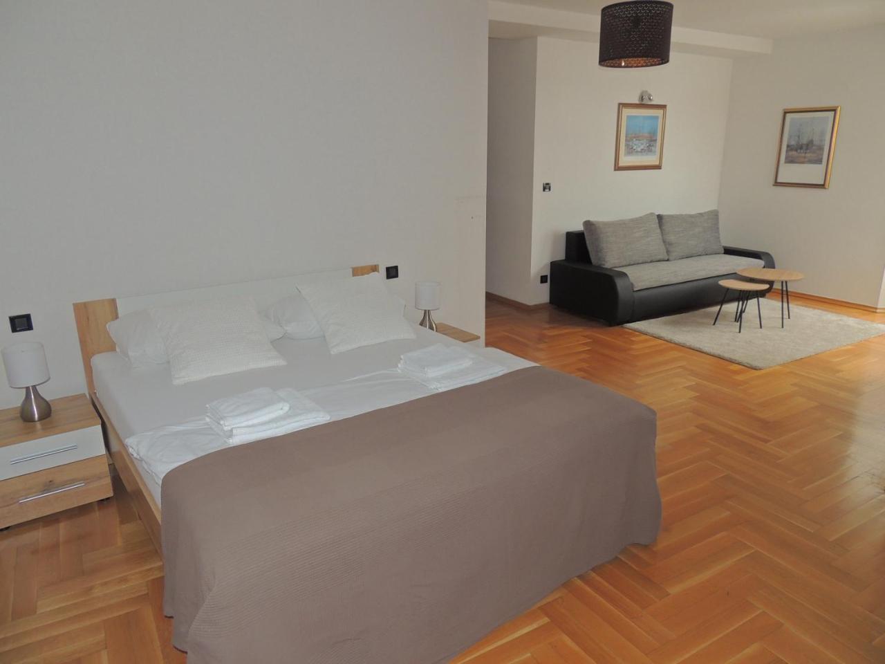 Villa Mali Raj Zagreb Ngoại thất bức ảnh
